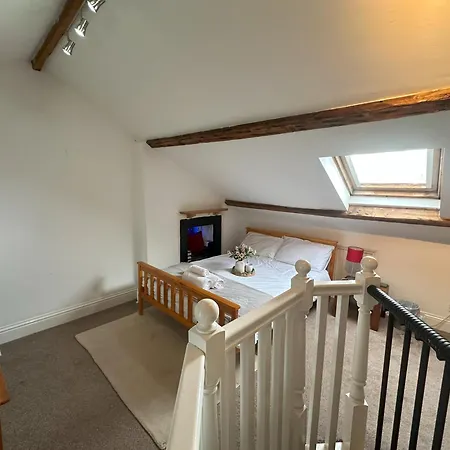 Tivoli 5 Guest house Whitehaven